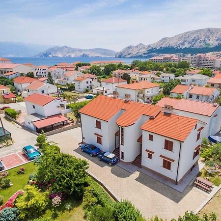 Апартаменти Zoro Башка Екстер'єр фото